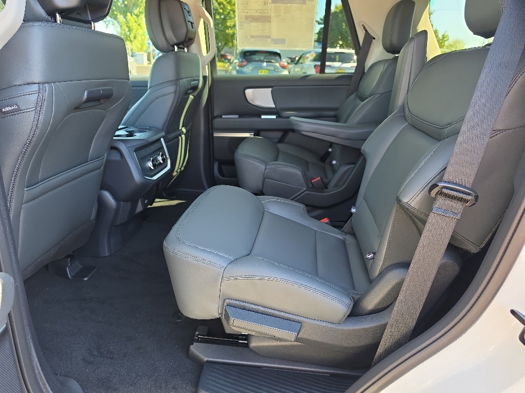 2027 Ford Expedition Active