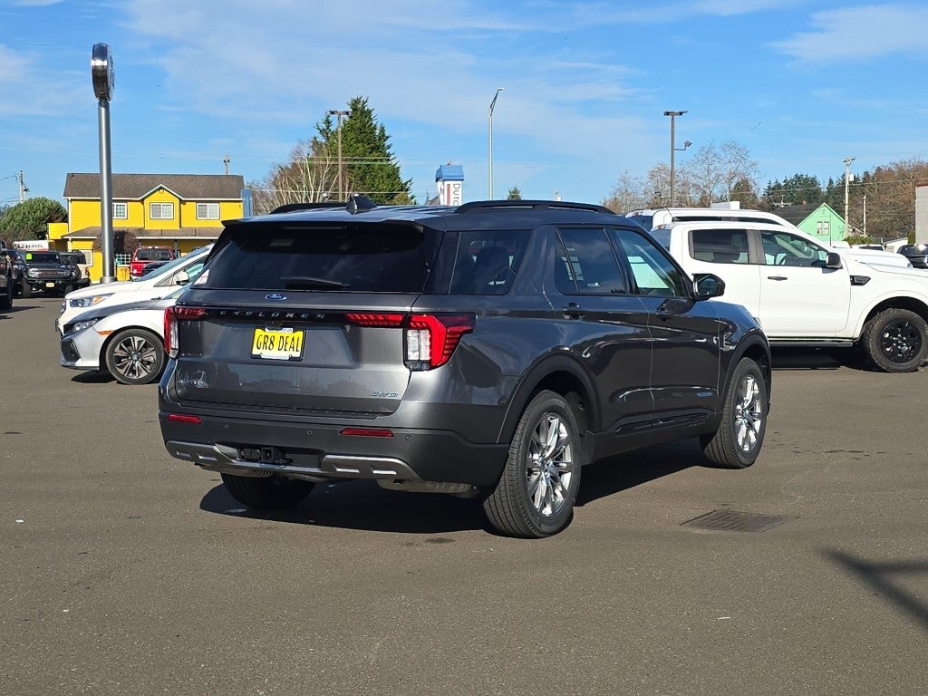 2026 Ford Explorer Active w/200A Pkg