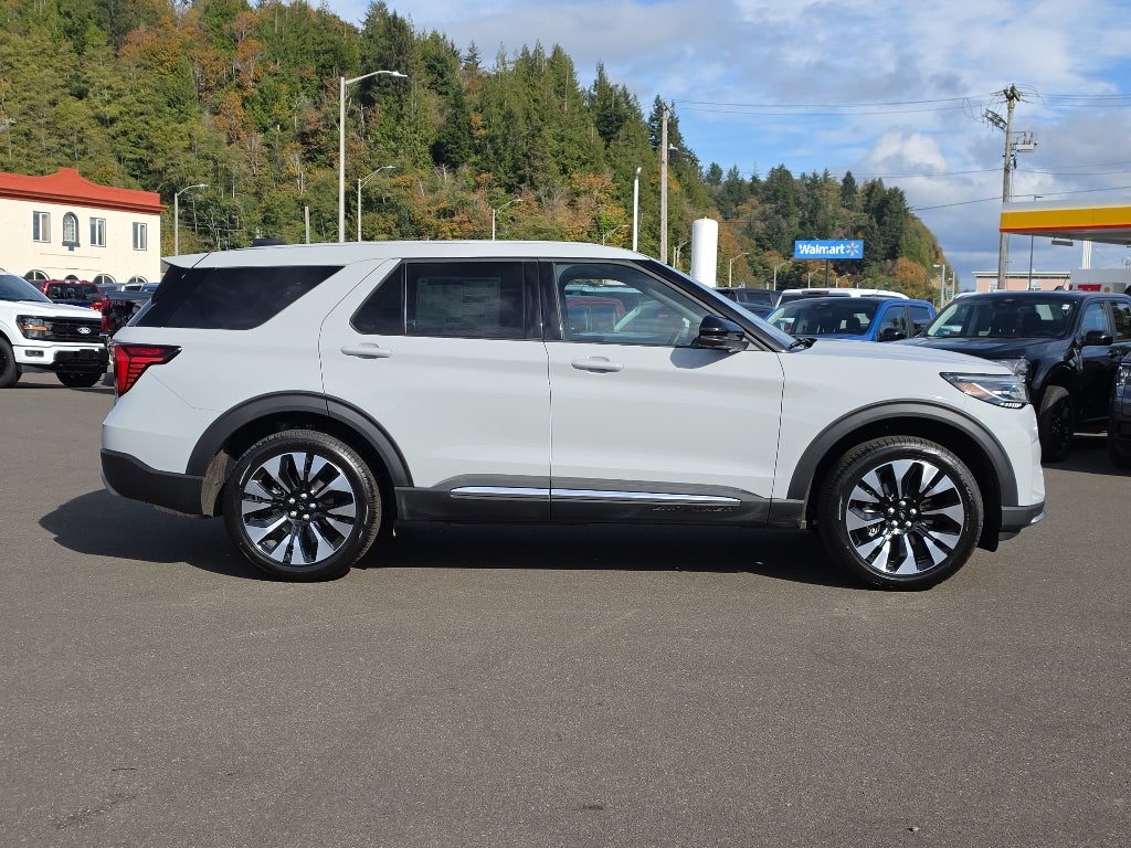 2027 Ford Explorer Platinum™