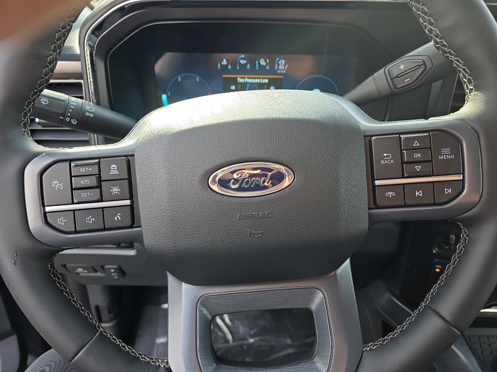 2026 Ford Super Duty LARIAT