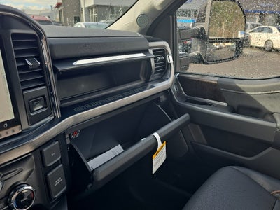 2026 Ford Super Duty LARIAT