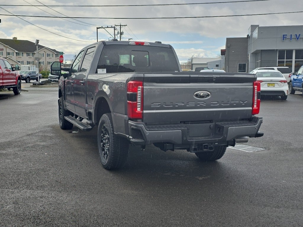 2026 Ford Super Duty LARIAT