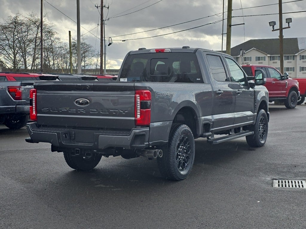 2026 Ford Super Duty LARIAT