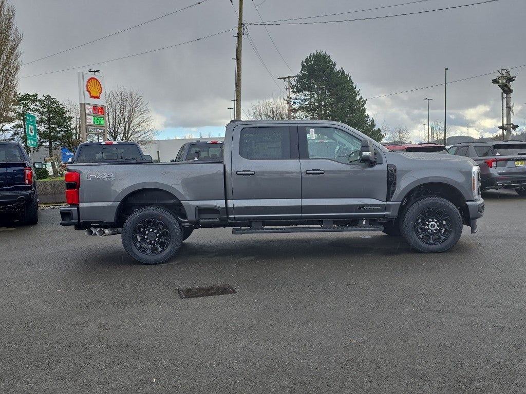 2026 Ford Super Duty LARIAT