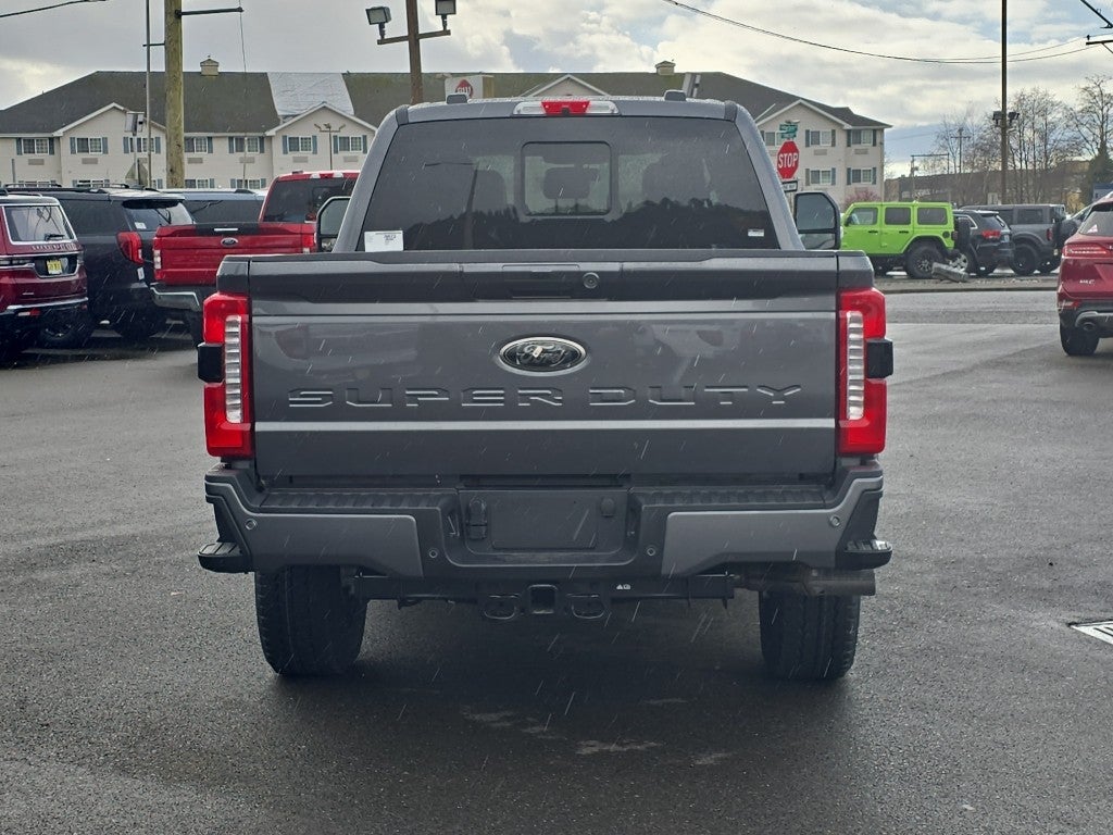2026 Ford Super Duty LARIAT