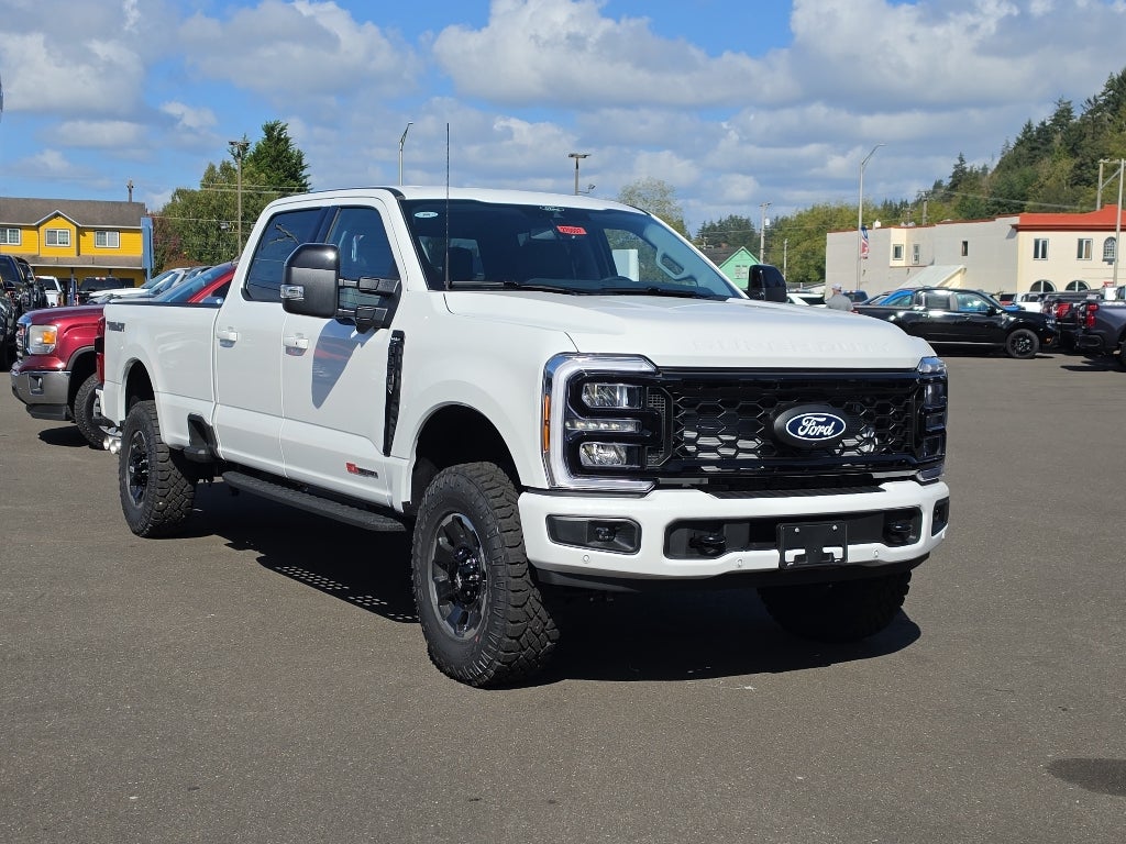 2027 Ford Super Duty LARIAT