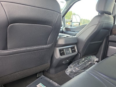 2027 Ford Super Duty LARIAT