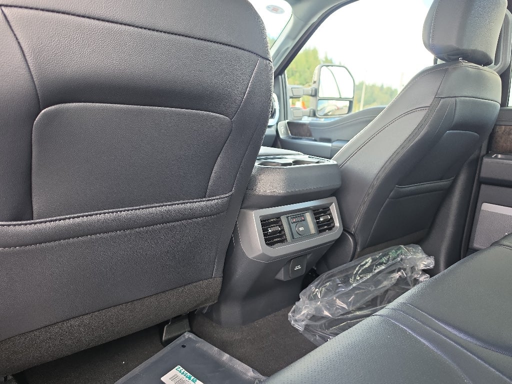 2027 Ford Super Duty LARIAT