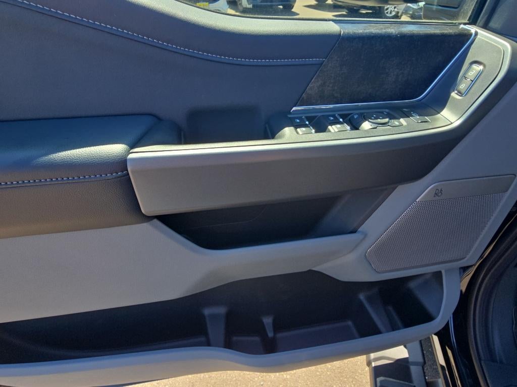 2025 Ford Super Duty XLT