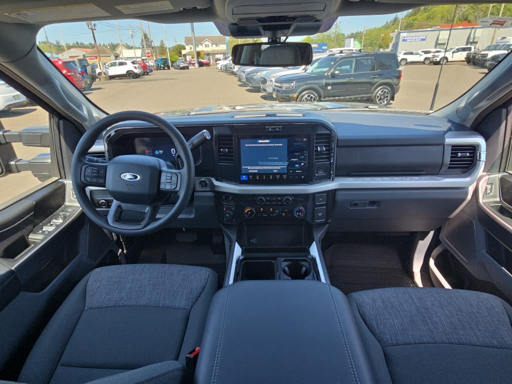 2025 Ford Super Duty XLT