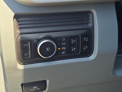 2025 Ford Super Duty XLT