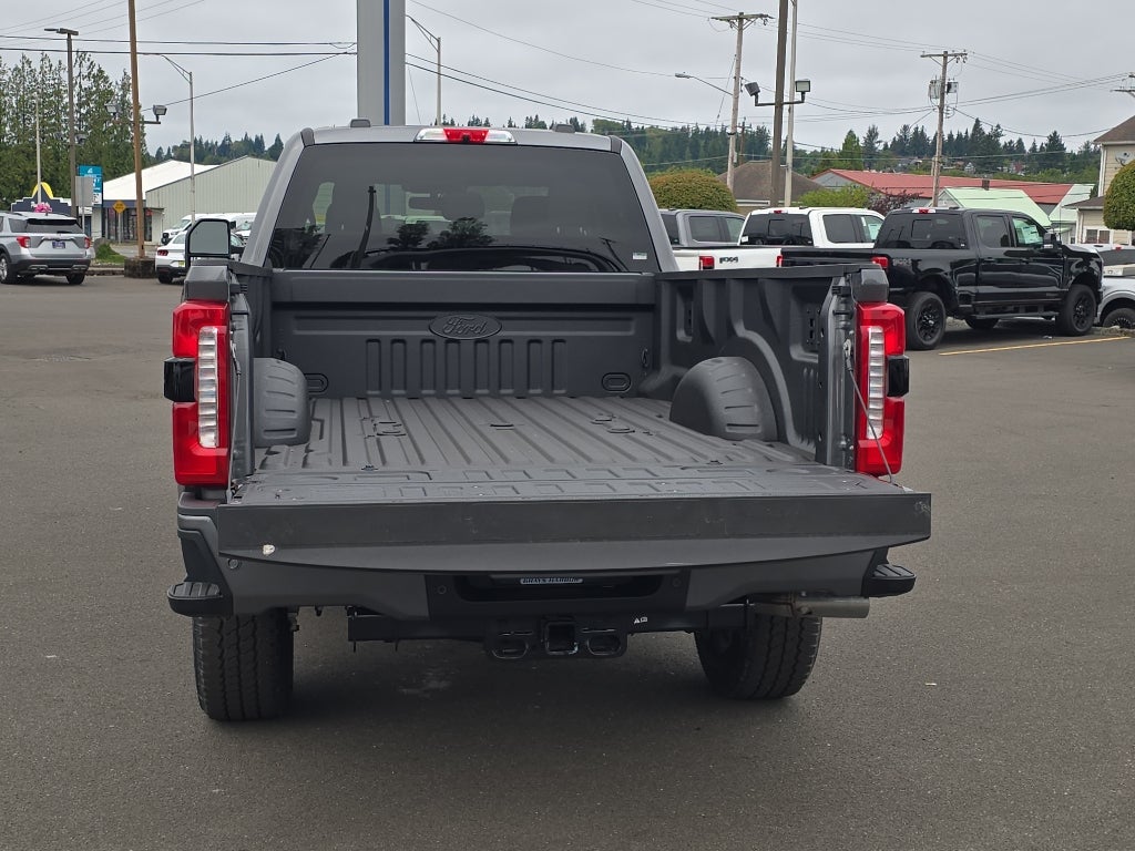 2025 Ford Super Duty XLT