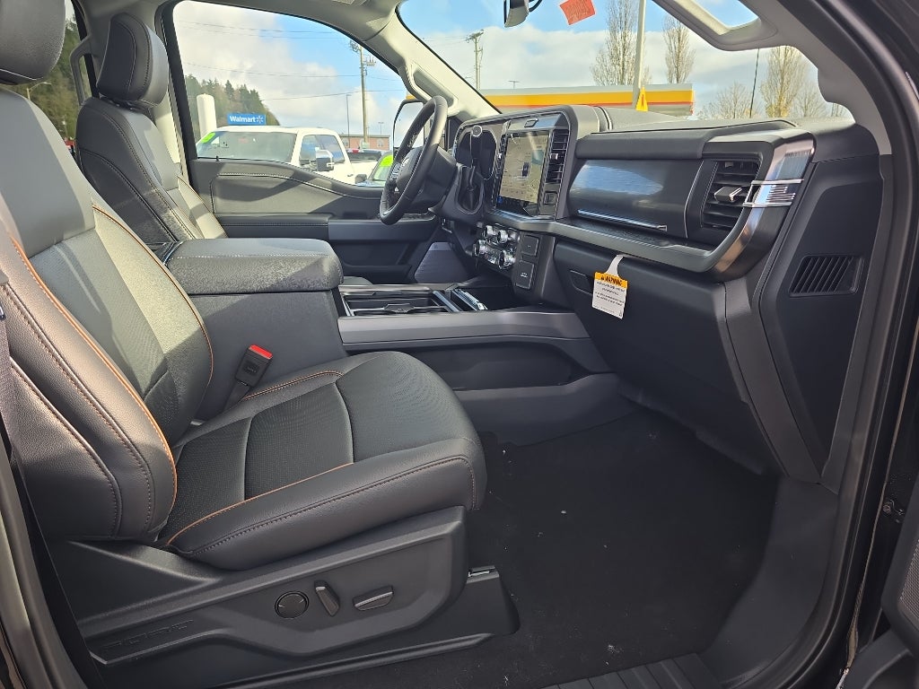 2026 Ford Super Duty LARIAT