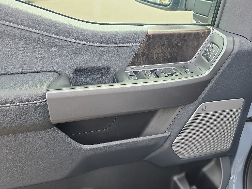 2026 Ford Super Duty LARIAT