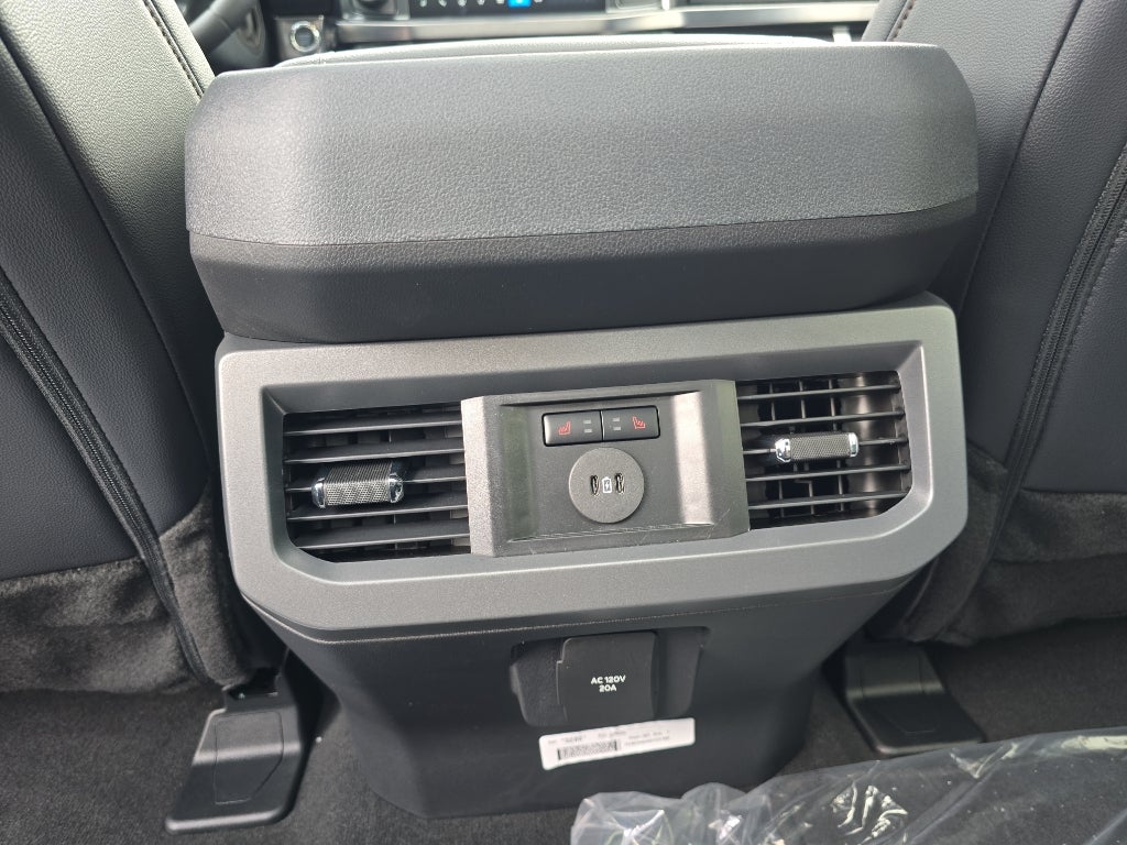 2026 Ford Super Duty LARIAT