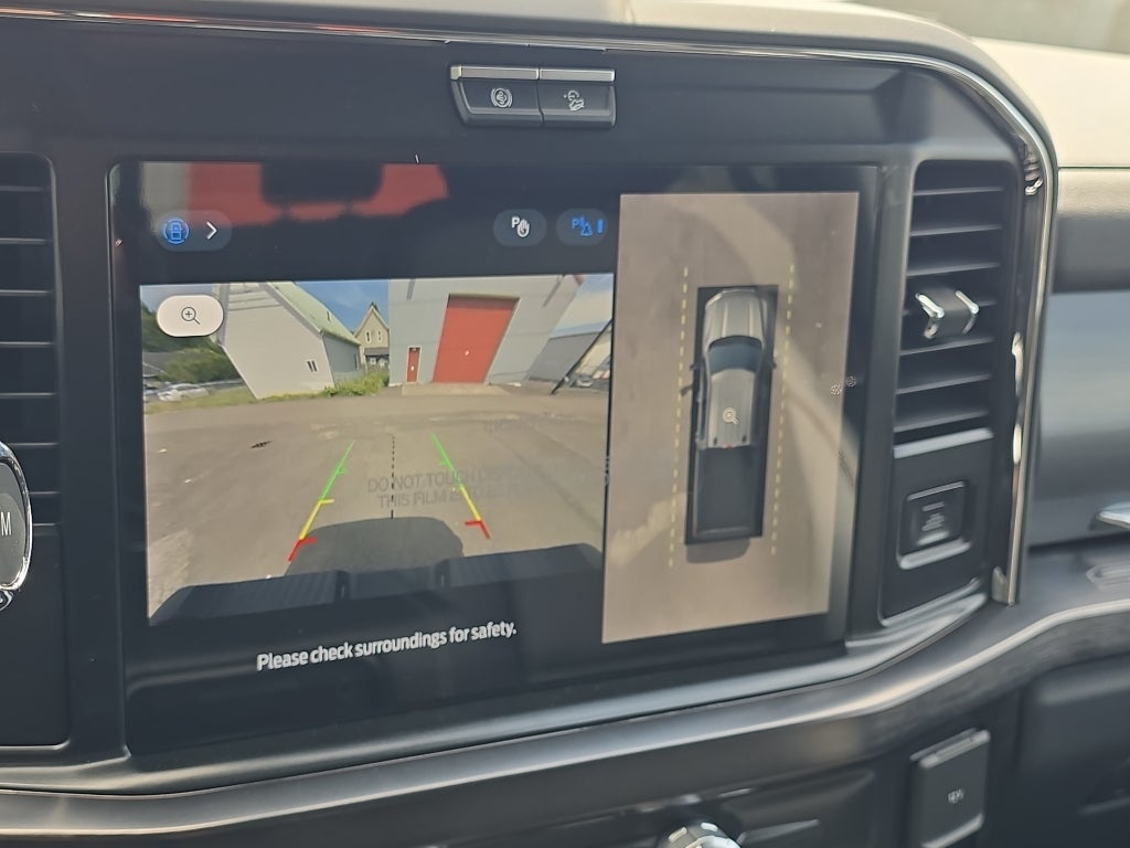 2026 Ford Super Duty LARIAT