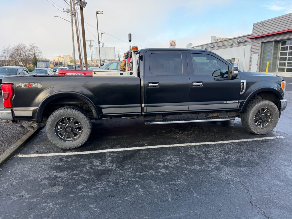 2019 Ford F-350 Super Duty LARIAT