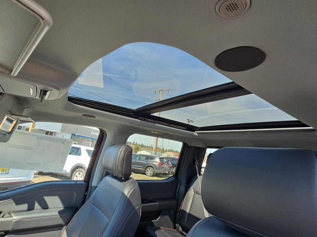 2025 Ford Super Duty LARIAT