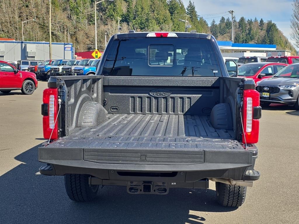 2025 Ford Super Duty LARIAT