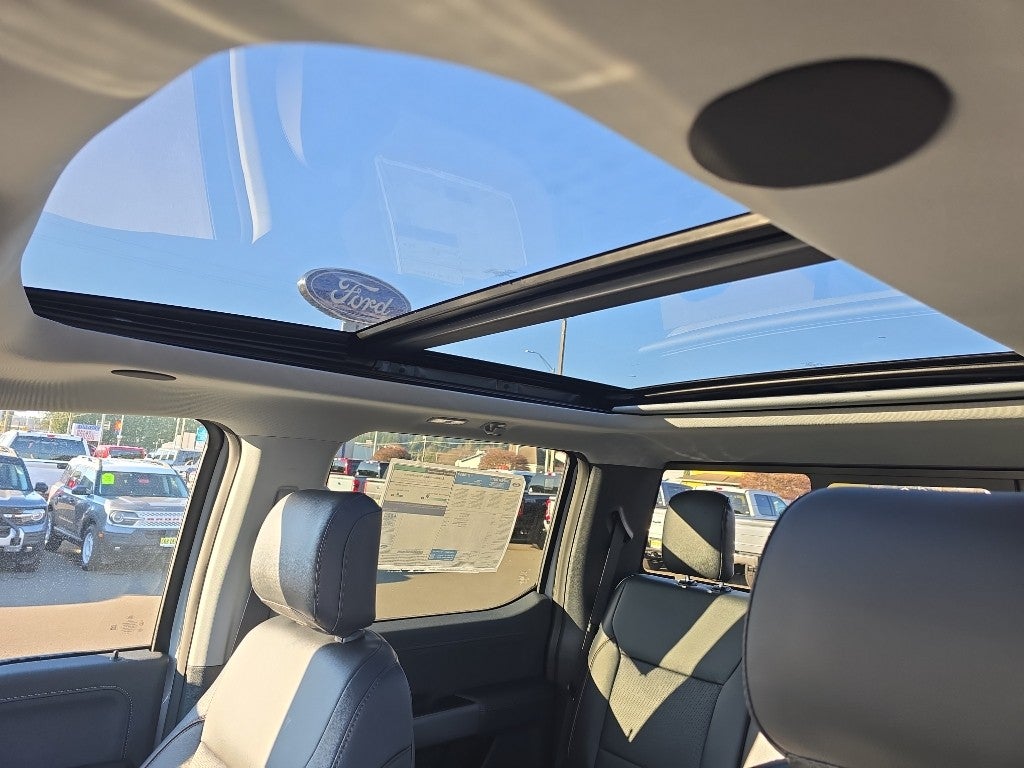 2026 Ford Super Duty LARIAT