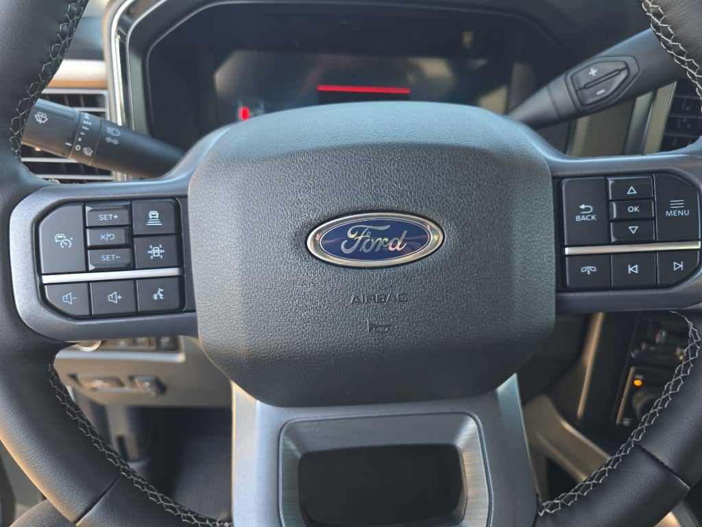 2026 Ford Super Duty LARIAT