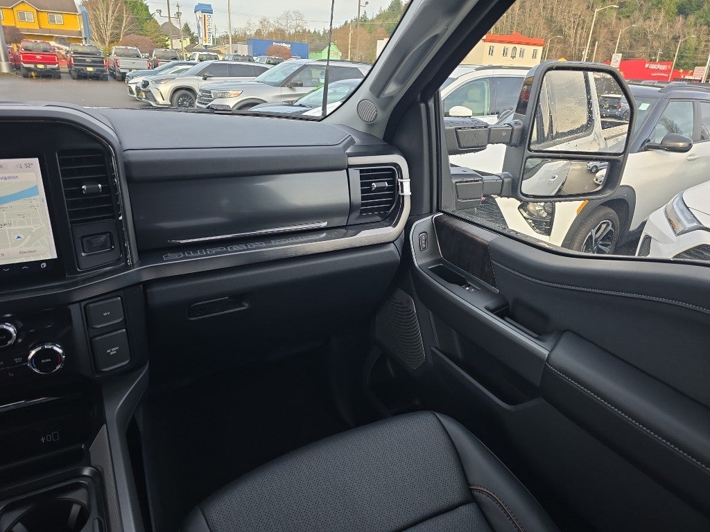 2026 Ford Super Duty LARIAT