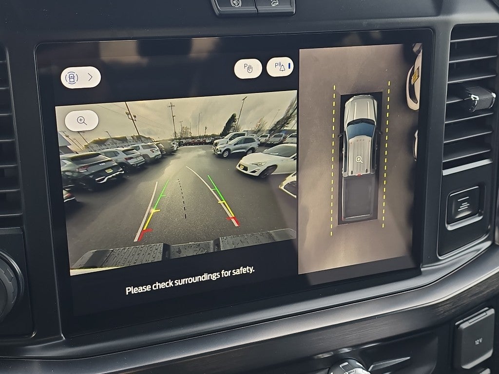 2026 Ford Super Duty LARIAT