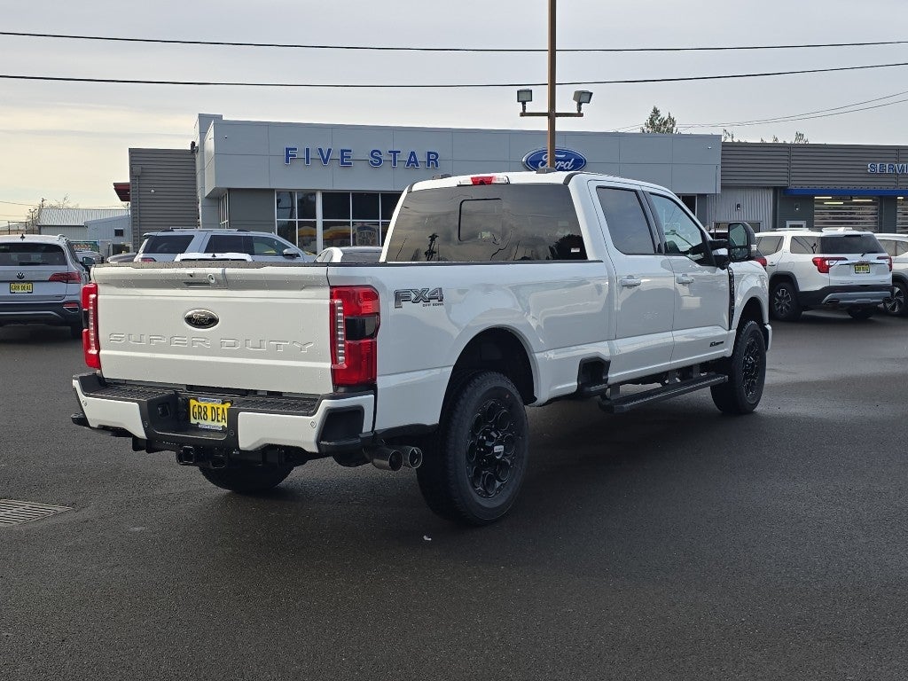 2026 Ford Super Duty LARIAT