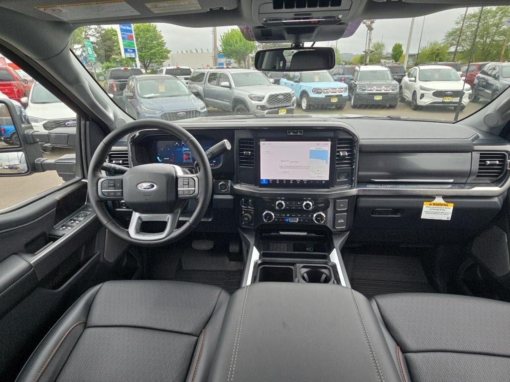 2025 Ford Super Duty LARIAT