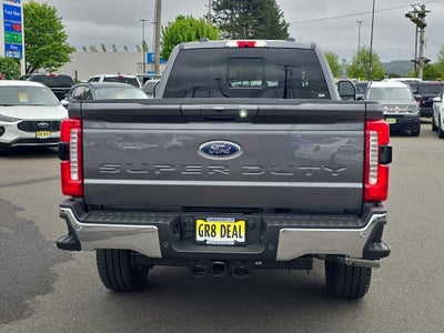 2025 Ford Super Duty LARIAT