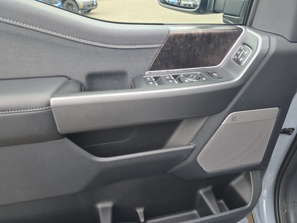 2026 Ford Super Duty LARIAT