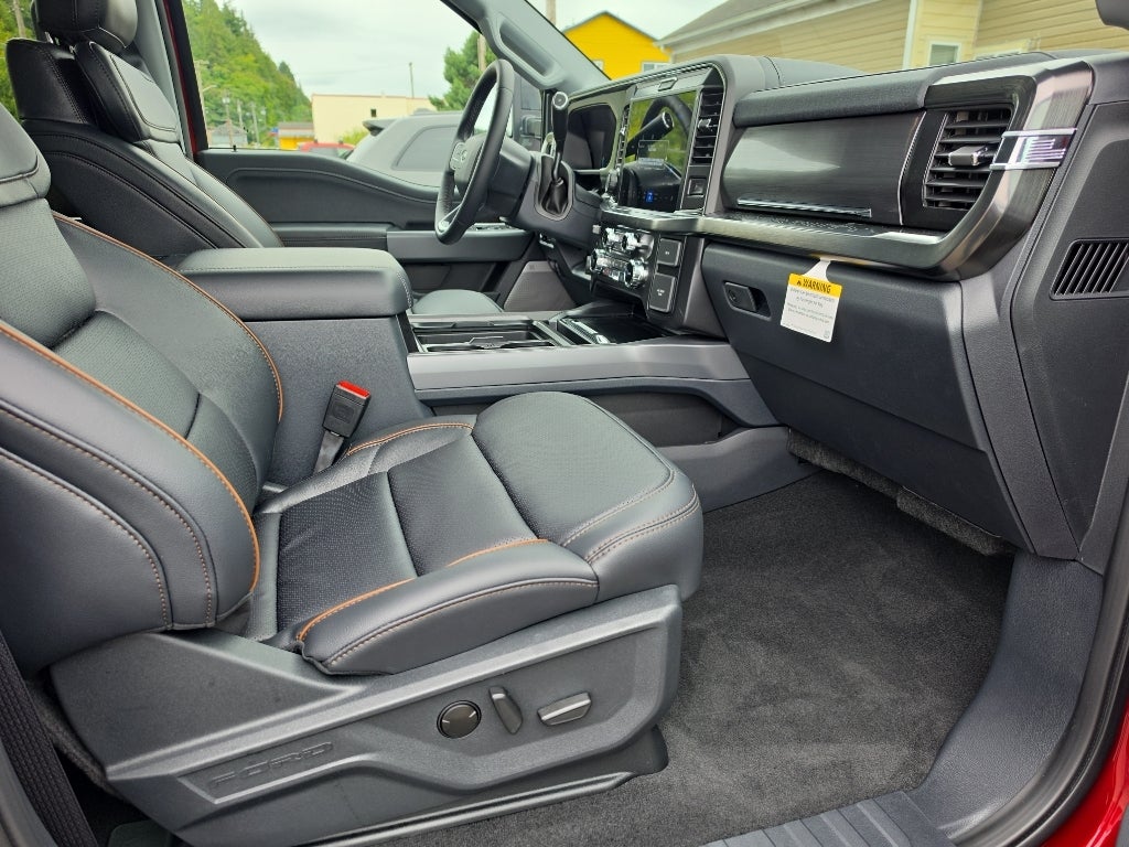 2026 Ford Super Duty LARIAT
