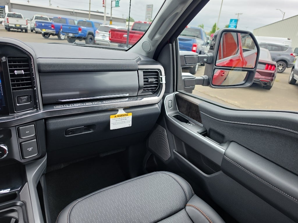 2026 Ford Super Duty LARIAT