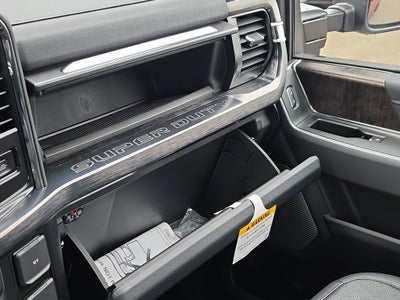 2026 Ford Super Duty LARIAT