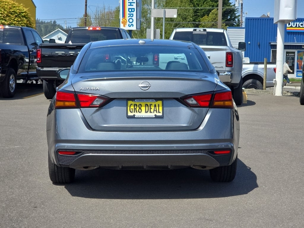 2025 Nissan Altima SV