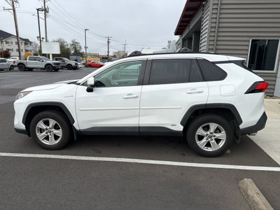 2021 Toyota RAV4 Hybrid XLE