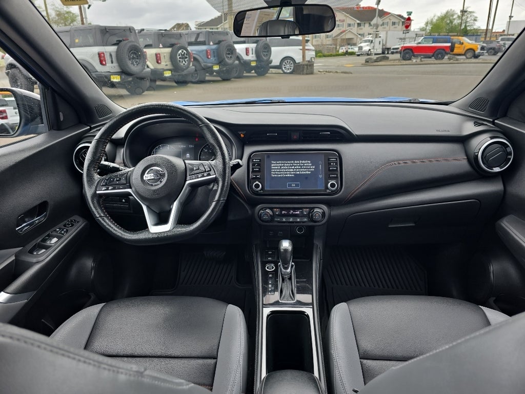 2021 Nissan Kicks SR