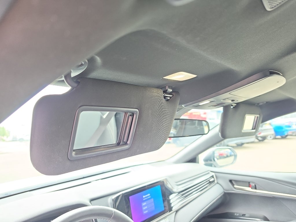 2025 Toyota Camry Hybrid SE