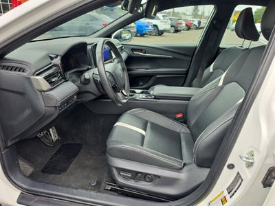 2025 Toyota Camry Hybrid SE