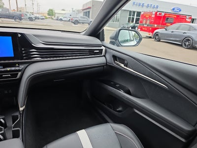 2025 Toyota Camry Hybrid SE