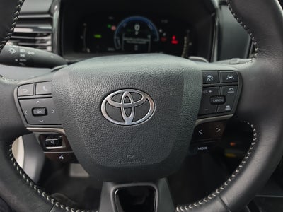 2025 Toyota Camry Hybrid SE