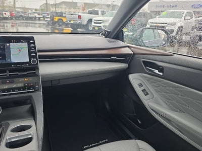 2022 Toyota Avalon Limited