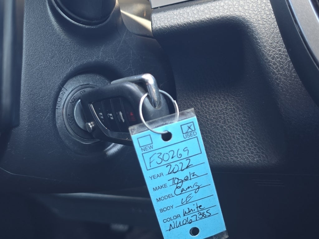 2022 Toyota Camry SE