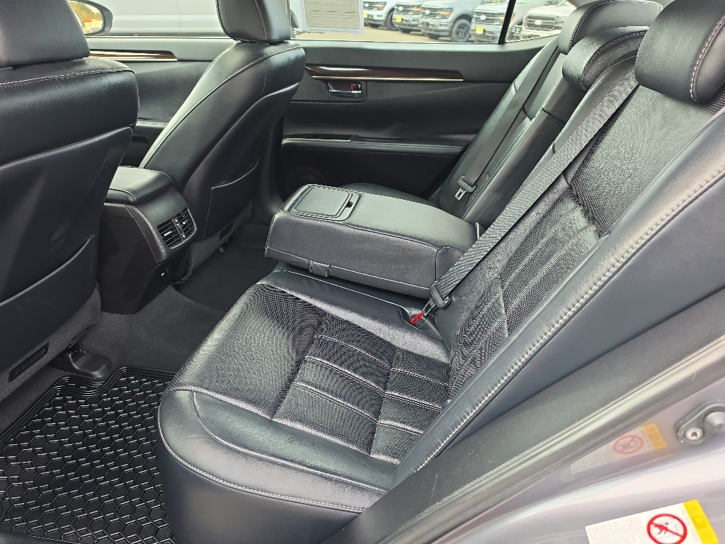 2016 Lexus ES 350 Base