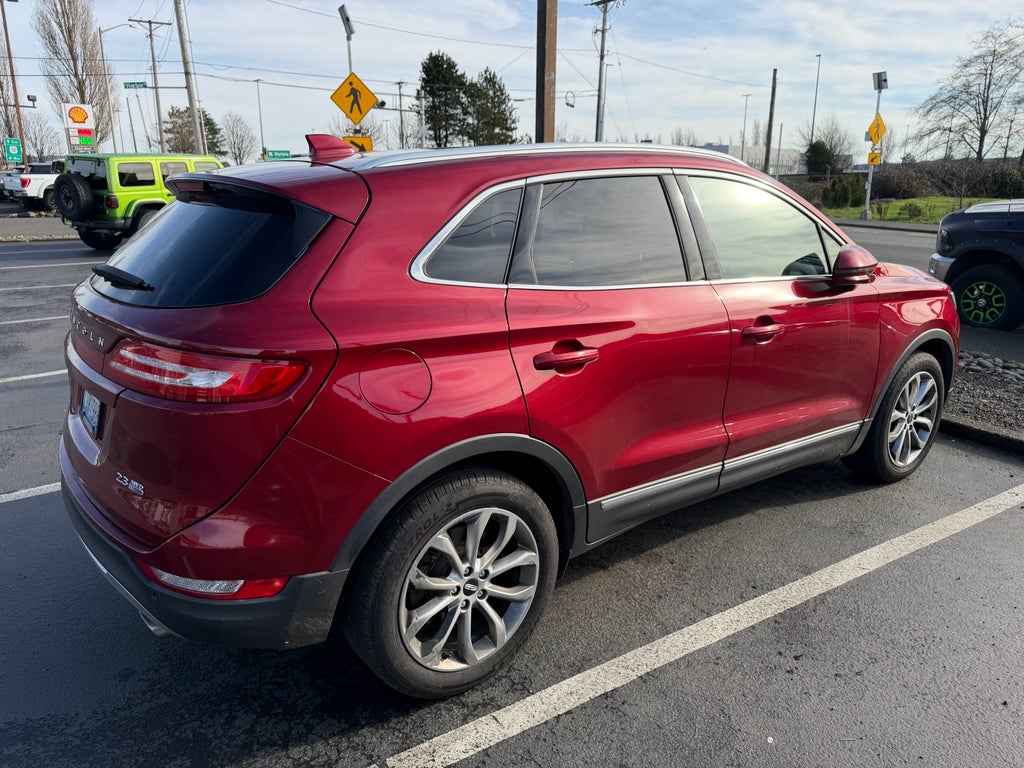 2015 Lincoln MKC Base