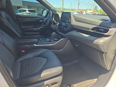2022 Toyota Highlander XSE
