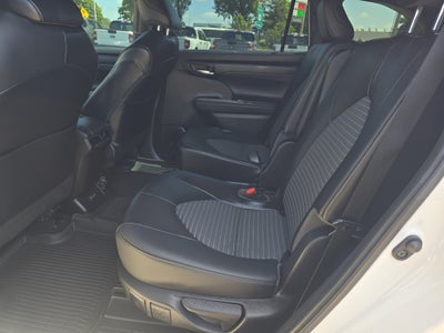 2022 Toyota Highlander XSE
