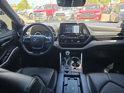 2022 Toyota Highlander XSE