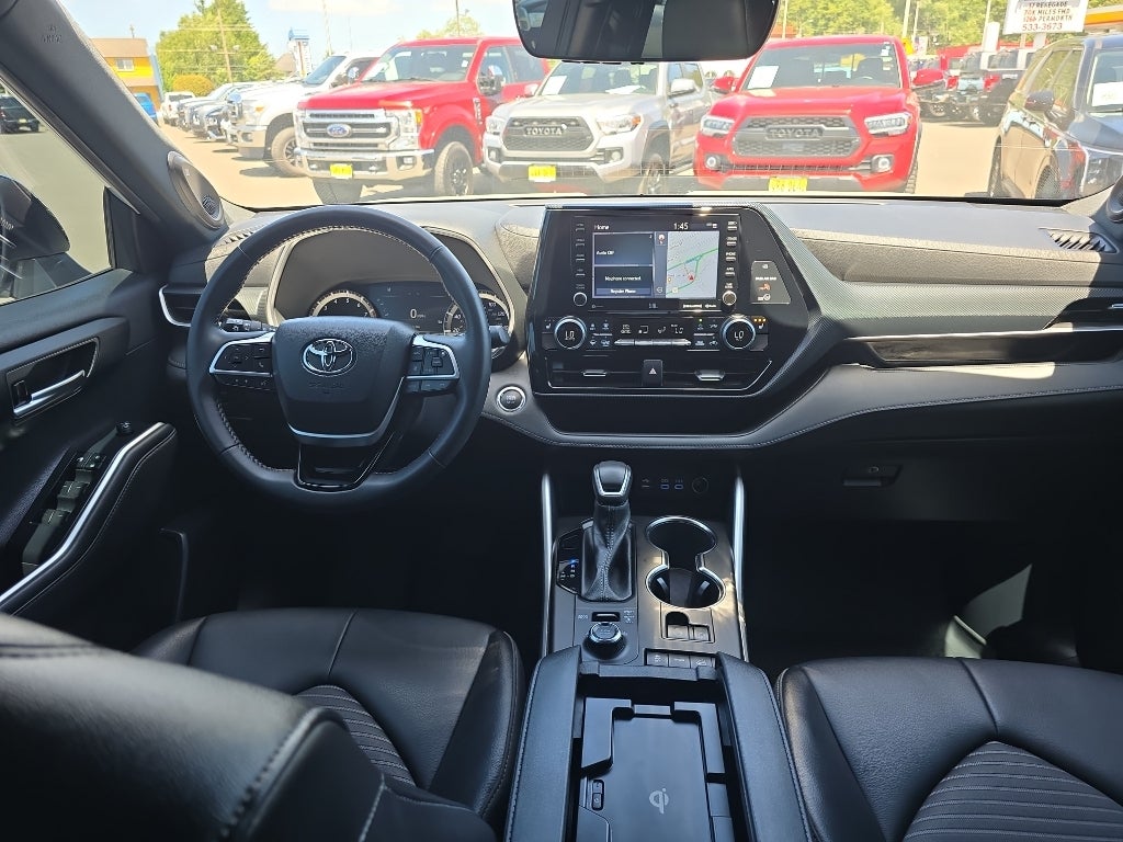 2022 Toyota Highlander XSE