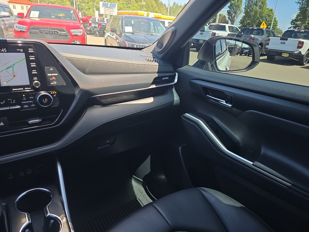 2022 Toyota Highlander XSE